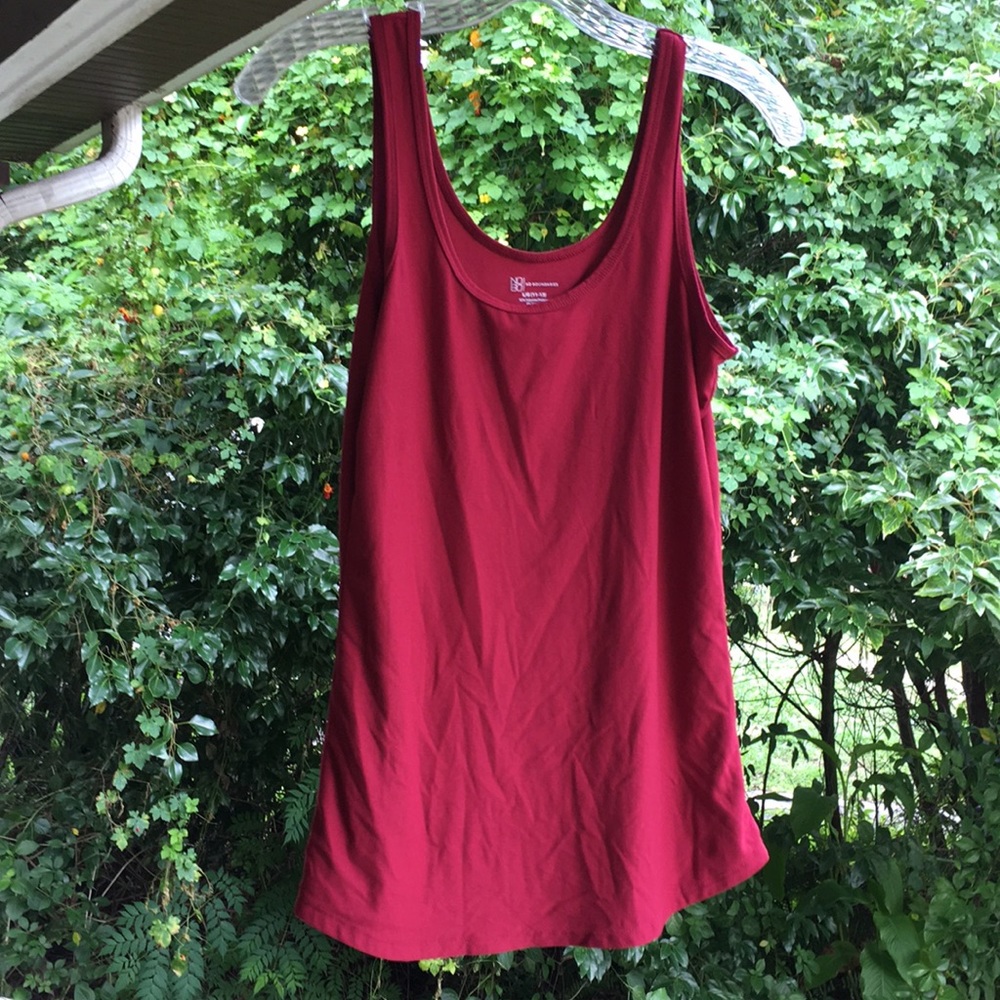 No boundaries red shirt